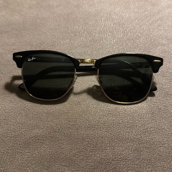 Ray-Ban Other - Ray-Ban Classic Clubmaster Sunglasses